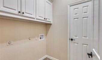 207 Highland Dr, Aledo, TX 76008