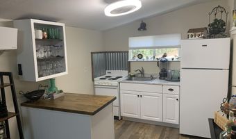19325 Hill St, Anderson, CA 96007