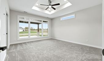2213 Golfview Dr, Auburn, IN 46706