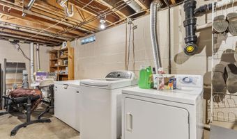 303 SW 12TH St, Aledo, IL 61231