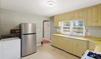 200 Burr Ext St, Barnegat, NJ 08005