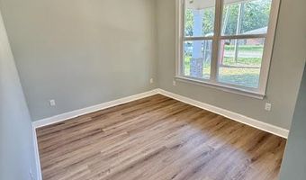 524 Seventh St, Bay St. Louis, MS 39520
