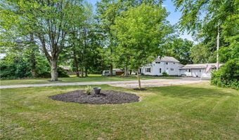 6170 Oberlin Rd, Amherst, OH 44001