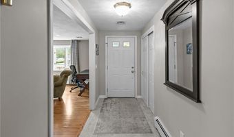 15 Womantam Ln, Cumberland, RI 02864