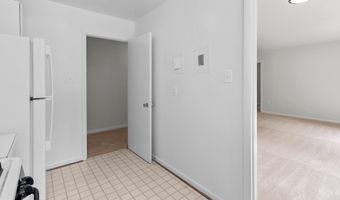 10626 WEYMOUTH St 10626, Bethesda, MD 20814