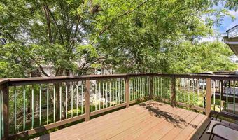 1050 Twilight Dr, North Liberty, IA 52317