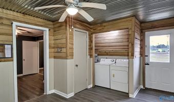 18222 McMunn Ln, Athens, AL 35614