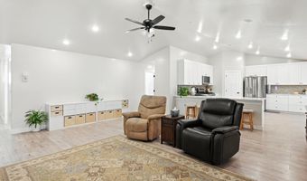 46 S Glen Canyon Dr, Cedar City, UT 84720