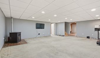 5230 Laubert Rd, Atwater, OH 44201
