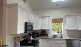 158 Narragansett Ave 1-C, Newport, RI 02840