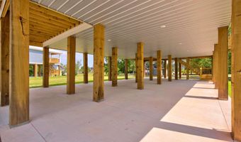 10113 Bald Eagle Dr, Biloxi, MS 39532