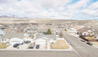 304 Rolling Hills Dr, Elko, NV 89801