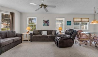 8 Dogwood Dr, Barnegat, NJ 08005