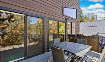 17562 W Swan Shores Rd, Bigfork, MT 59911