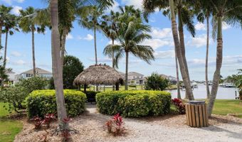 514 WINTERSIDE Dr, Apollo Beach, FL 33572
