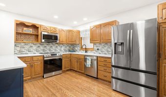 2104 W Oakland Ave, Austin, MN 55912