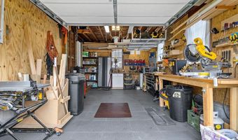 10 Pine St, Alton, NH 03809