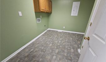 704 Midmar St, Aberdeen, NC 28315