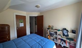 98 Bayview St, Belfast, ME 04915