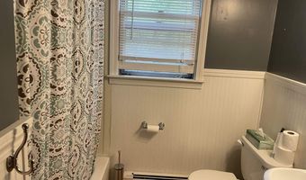 11 Maple St, Brattleboro, VT 05350