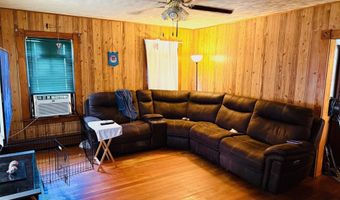 27 Warwick Ave, Athol, MA 01331