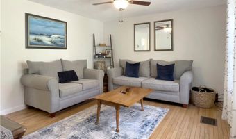 89 Narrow Ln, Charlestown, RI 02813