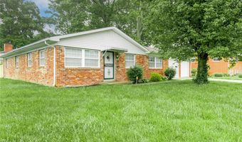 2260 Larch Dr, Clarksville, IN 47129