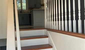 10 Hill St, North Providence, RI 02904