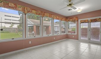 487 Oaklawn Pl, Biloxi, MS 39530