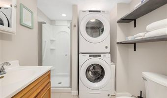 118 Pettee Ave, North Kingstown, RI 02852