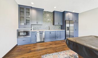 1701 W River Bend St, Brandon, SD 57005
