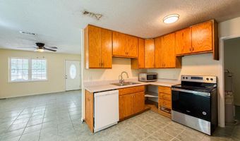 5703 Old River Rd, Baker, FL 32531