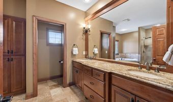 16191 Crane St NW, Andover, MN 55304