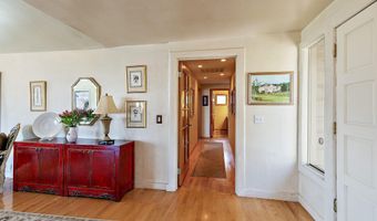 290 Skycrest Dr, Ashland, OR 97520