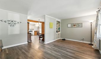 704 S Dewey St, Auburn, IN 46706