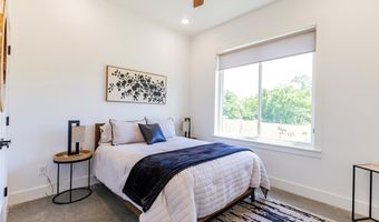 10901 Old Fashion Dr, Bentonville, AR 72713