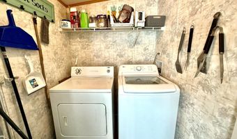 16 Gonyea Rd, Altona, NY 12910