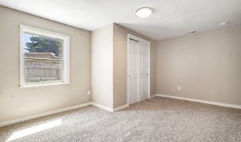 250 Valle Grande Rd, Bosque Farms, NM 87068