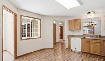 6240 157th St W, Apple Valley, MN 55124