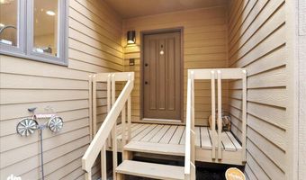 6622 Lakeway Dr, Anchorage, AK 99502