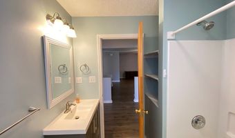 427 Muscadine Trl, Baskerville, VA 23915
