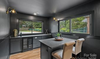 4209 Windwood Cir, Charlotte, NC 28226