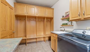 3208 S SOLITUDE Ln, Appleton, WI 54915