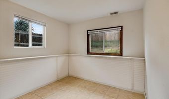 4104 ROGERS Ave, Cheyenne, WY 82009