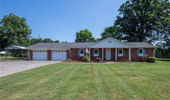 167 Fairway Rd, Advance, NC 27006