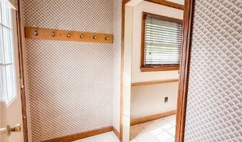 262 Idlewood Rd, Austintown, OH 44515