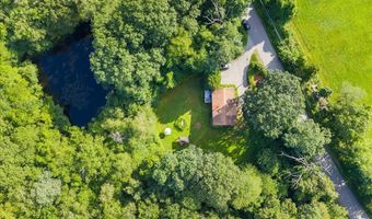 52 Singleton Rd, Chaplin, CT 06235