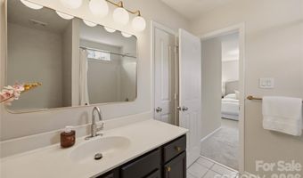 1514 Sylvia Ct, Charlotte, NC 28205