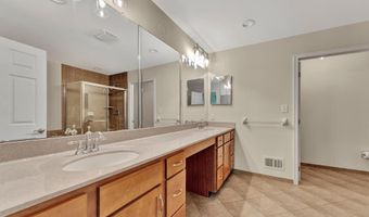 40 CALEB Ln, Princeton, NJ 08540