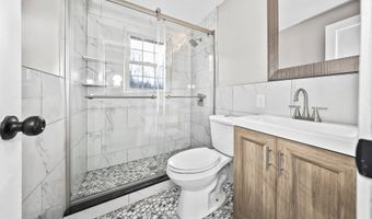 122 High St, Coventry, CT 06238